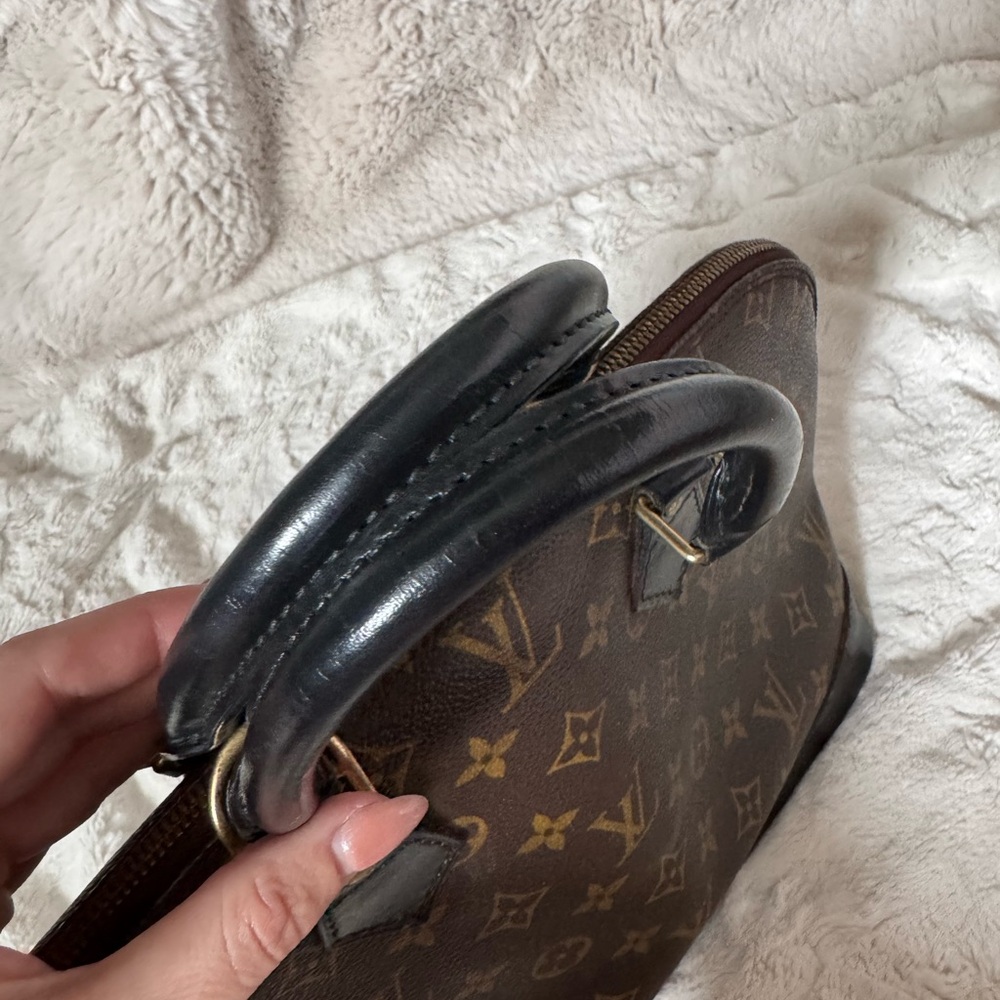 Louis Vuitton Brown and Black Satchel - Picture 4 of 15